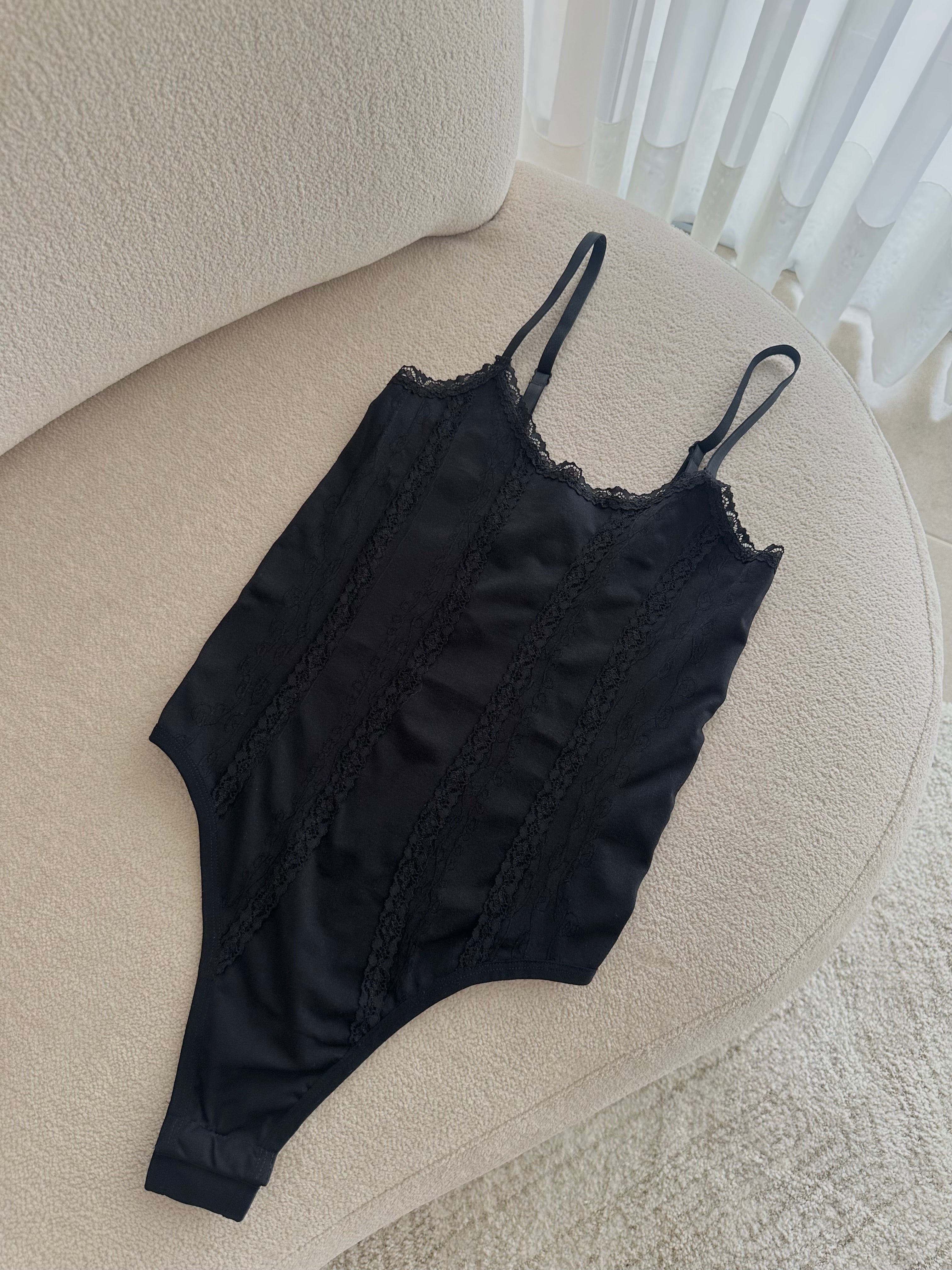 BODY ANW 4686