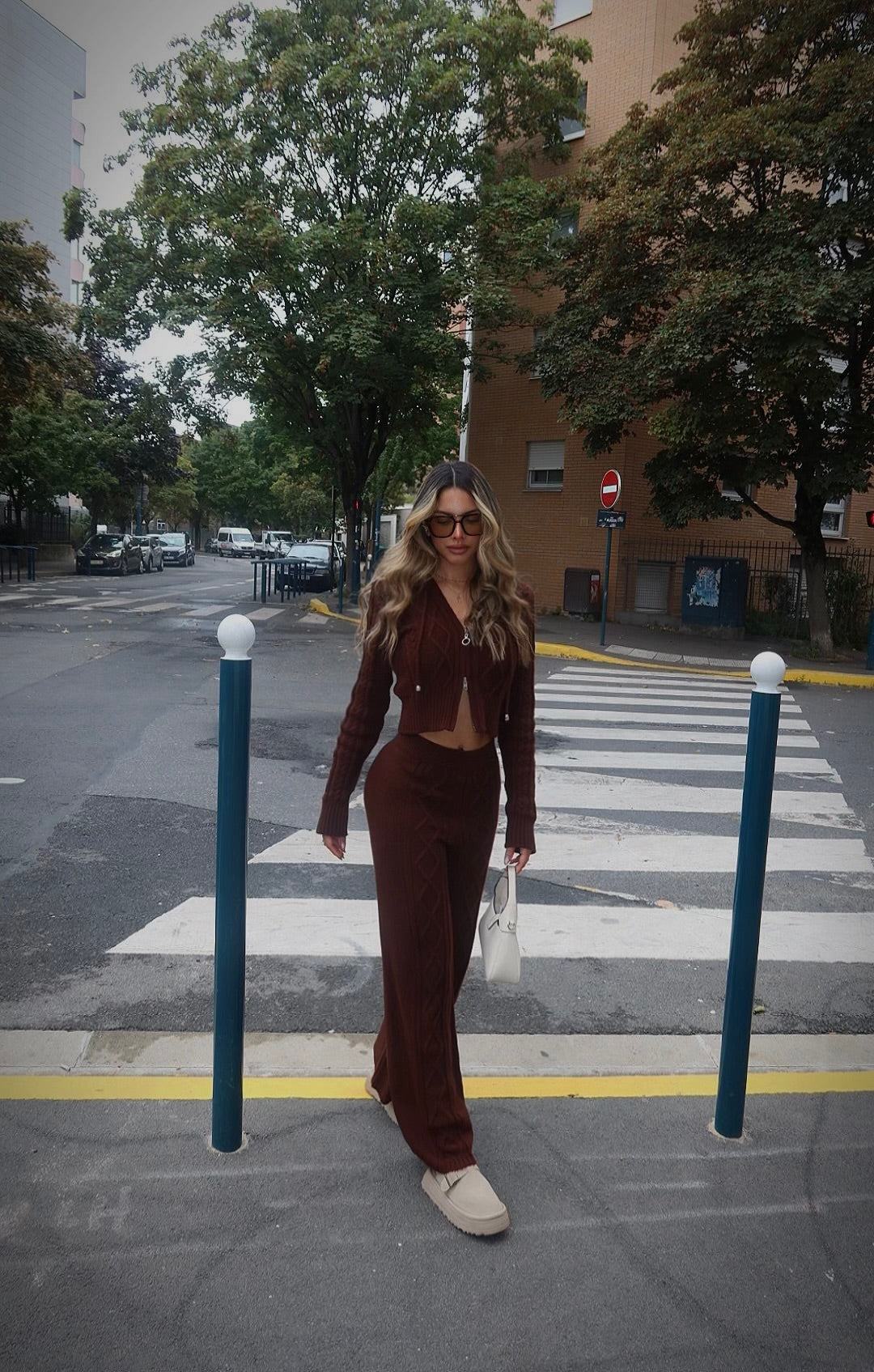 SET BUZO Y PANTALON CAFÉ 5250