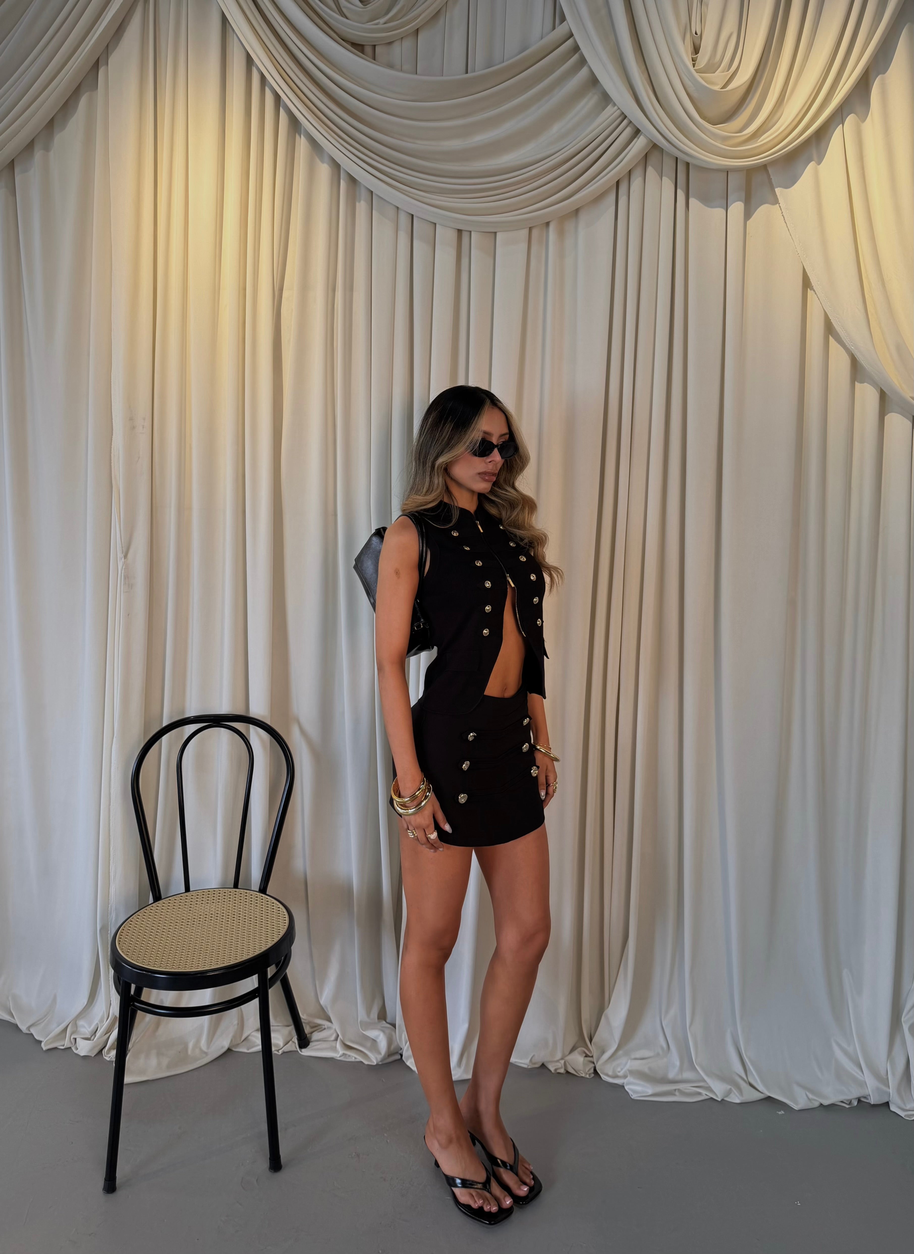 FALDA SHORT NEGRA 7616