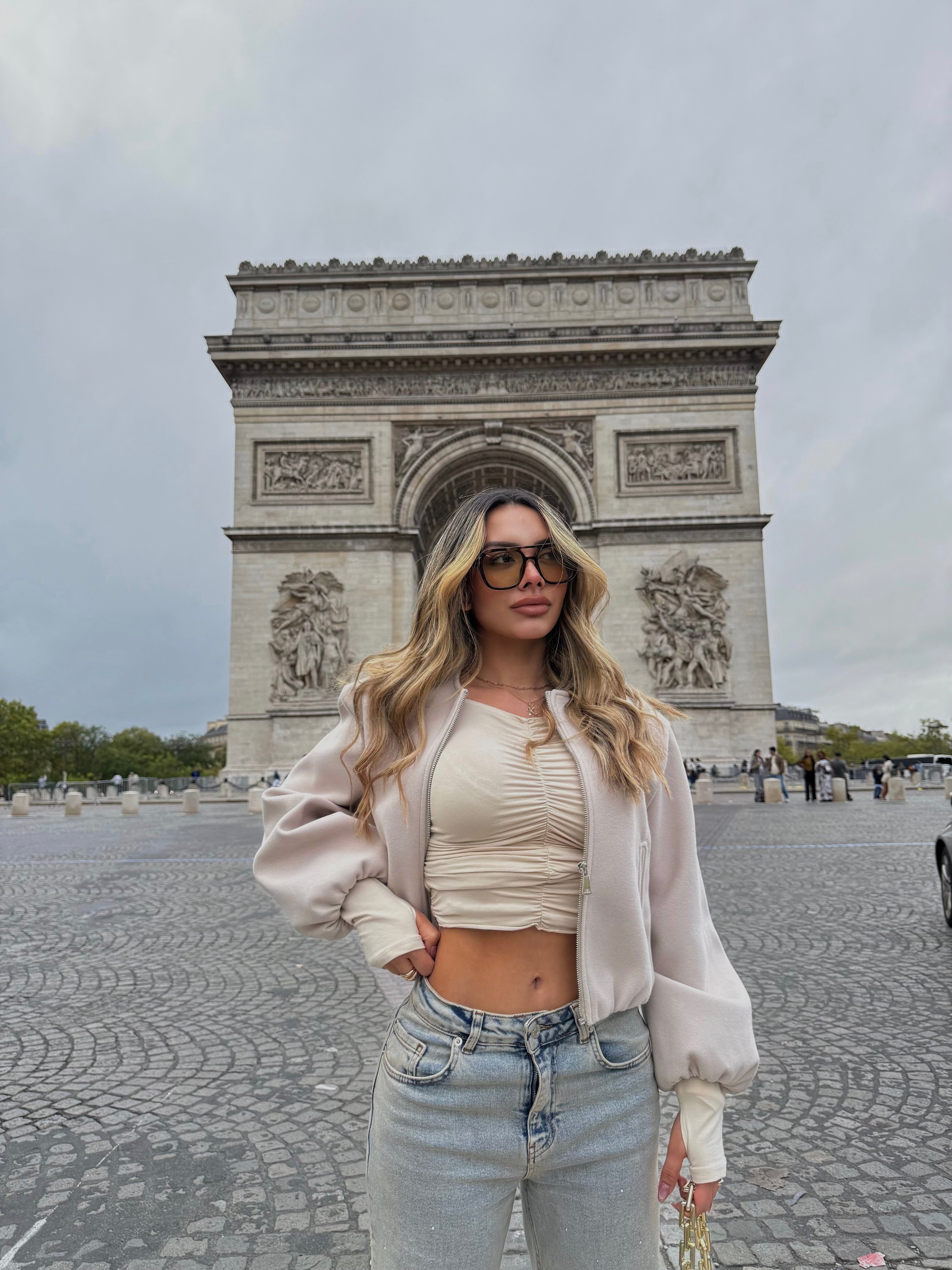 CHAQUETA VOLUMEX BEIGE