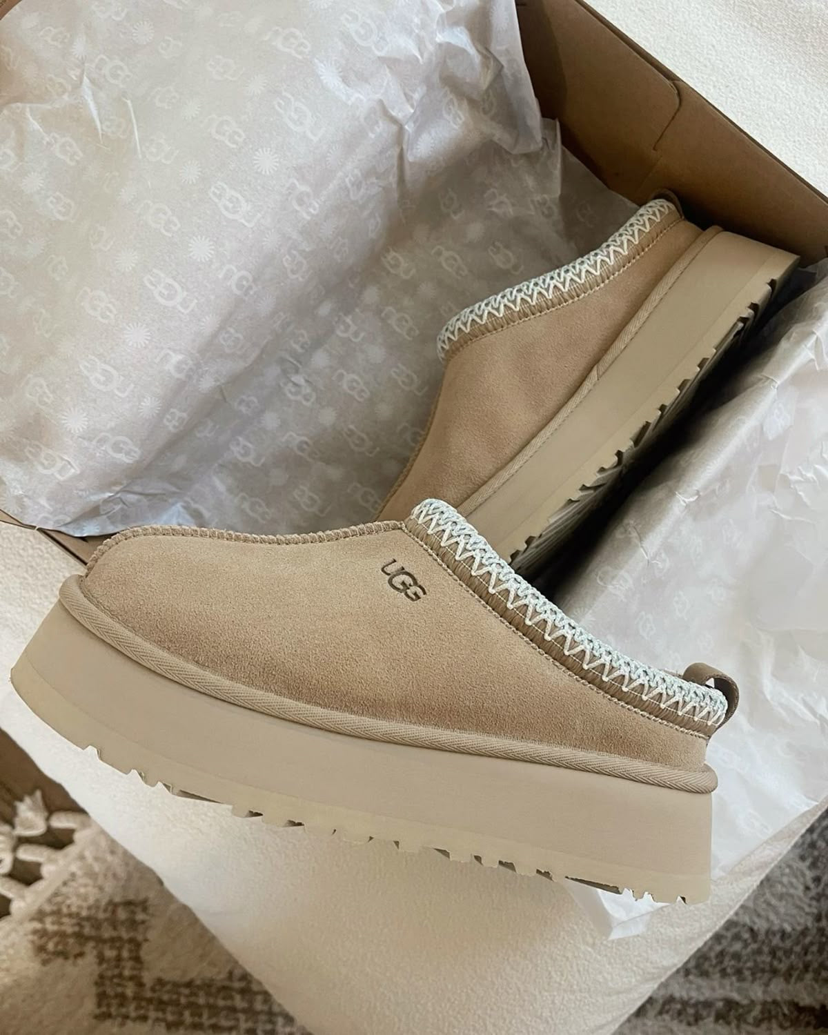 UGG WOMEN TAZZ II