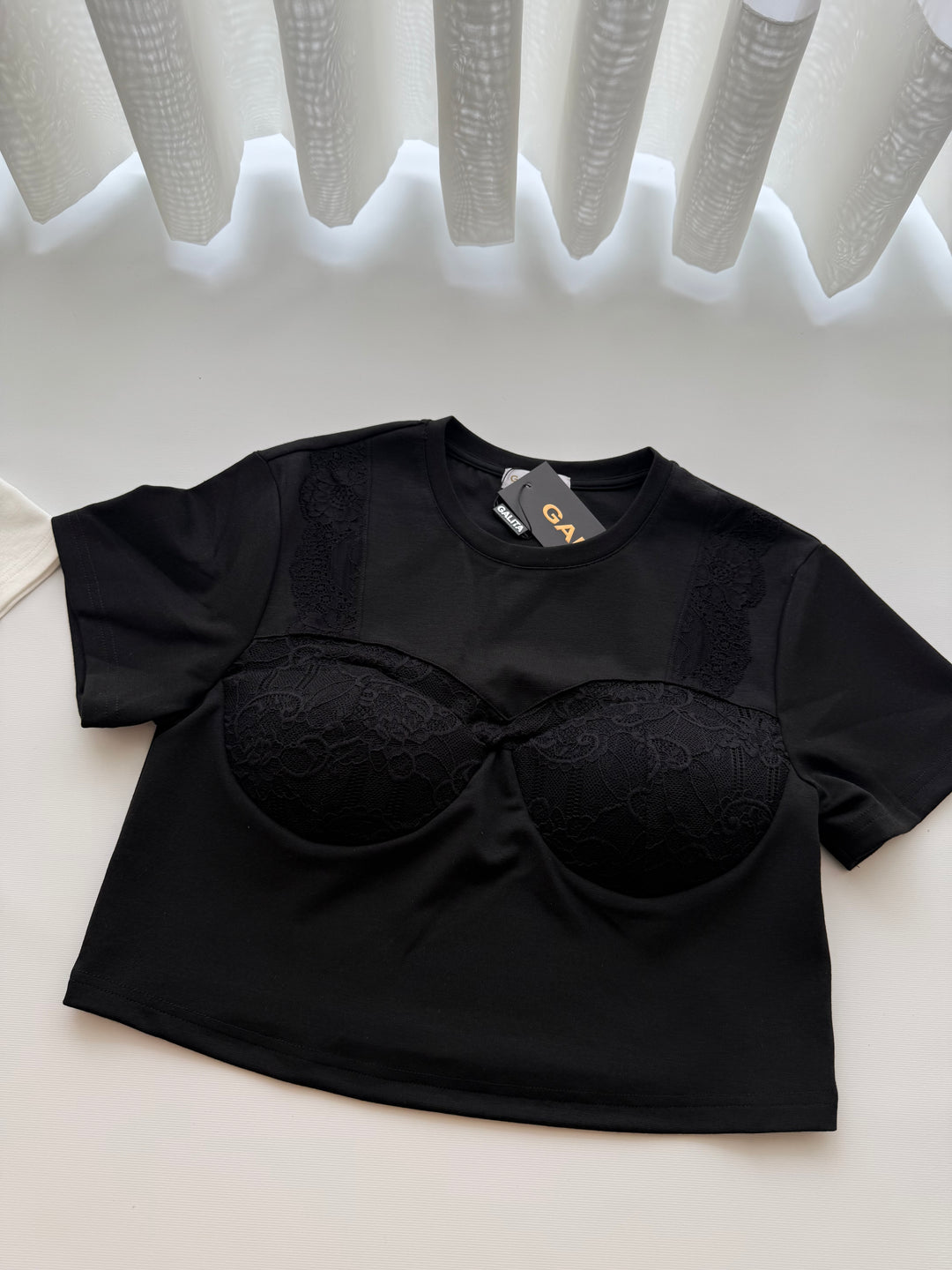 CAMISA GAL ENCAJE NEGRA